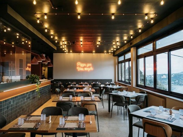 negozio in vendita a Firenze in zona Novoli