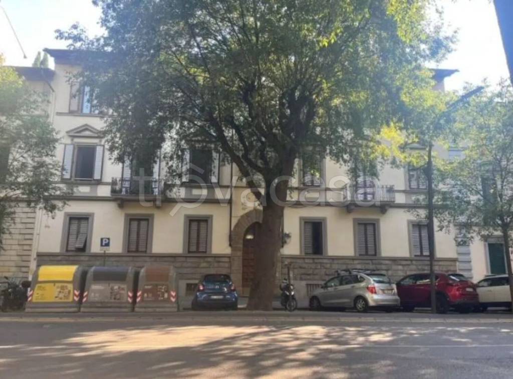 appartamento in vendita a Firenze in zona Campo di Marte