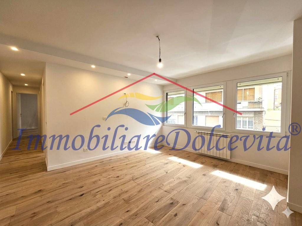 appartamento in vendita a Firenze in zona Campo di Marte
