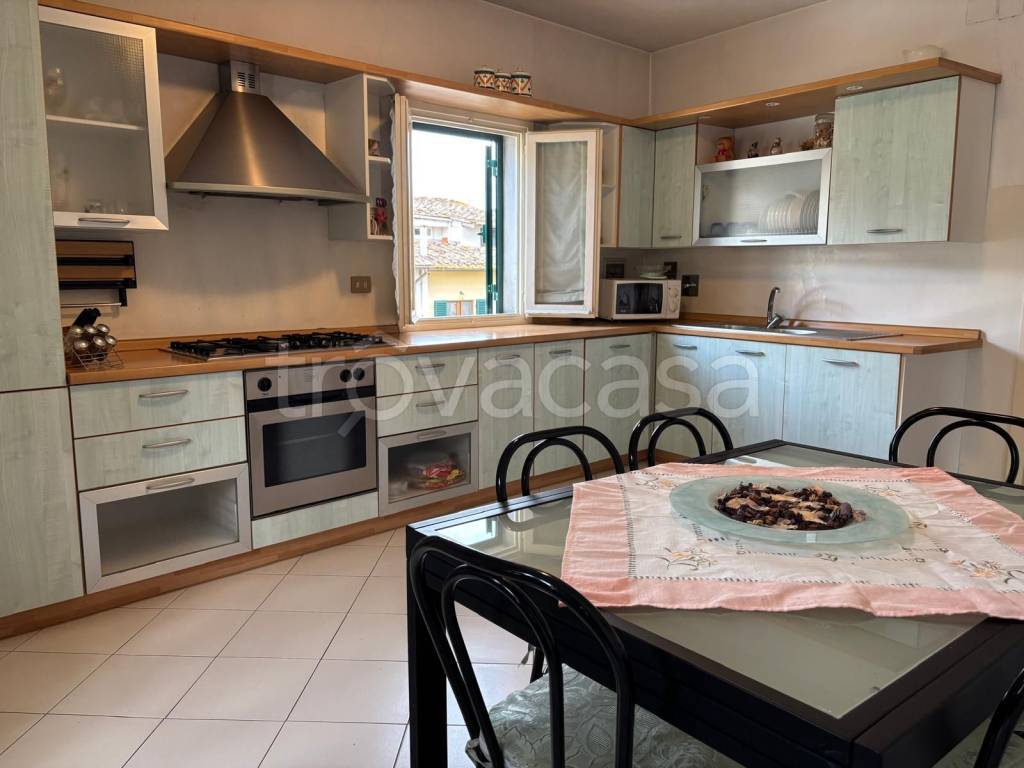 appartamento in vendita a Firenze in zona Galluzzo