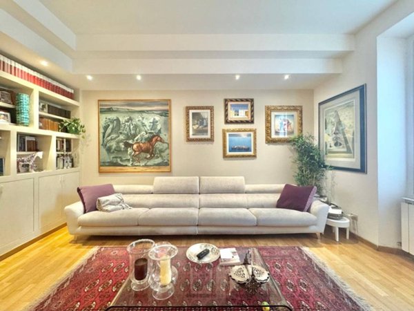 appartamento in vendita a Firenze in zona Campo di Marte