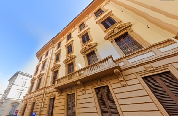 intera palazzina in vendita a Firenze