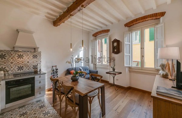 appartamento in vendita a Firenze in zona Centro Santa Maria Novella