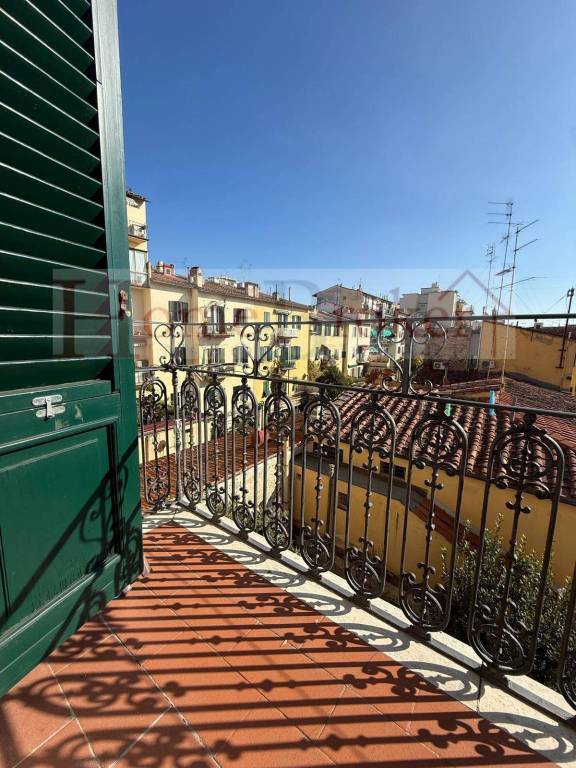 appartamento in vendita a Firenze in zona Campo di Marte