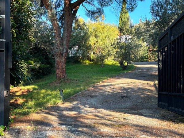 casa indipendente in vendita a Firenze in zona Settignano