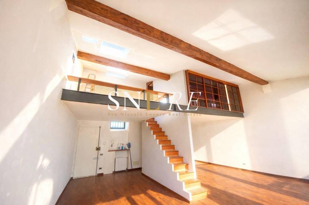 appartamento in vendita a Firenze in zona Centro Santa Croce