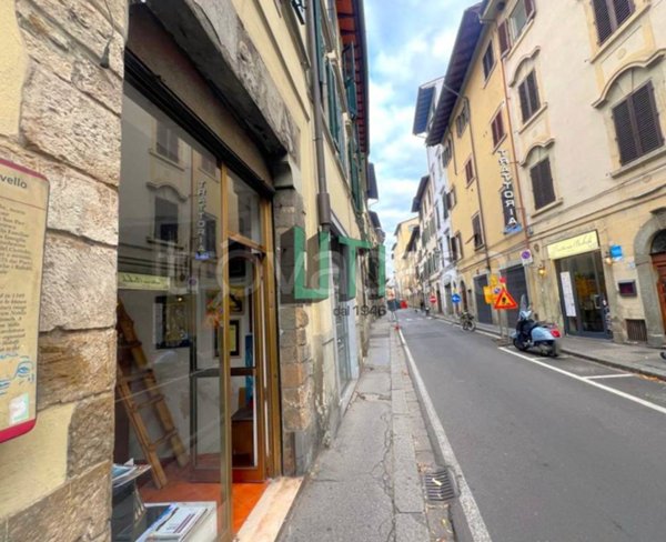 negozio in vendita a Firenze in zona Centro San Frediano