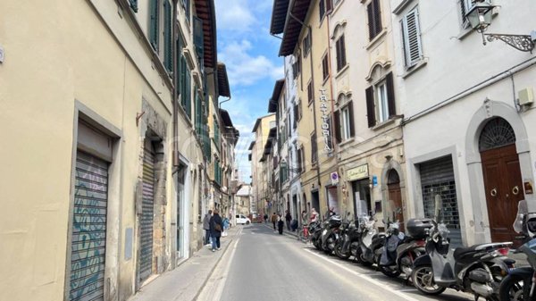 negozio in vendita a Firenze in zona Centro San Frediano