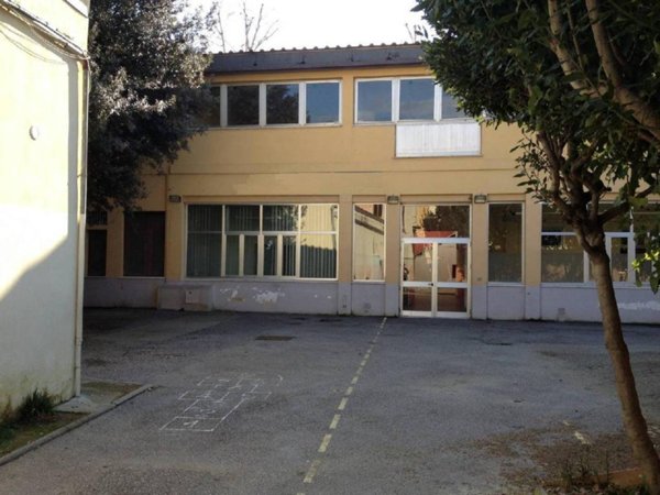 intera palazzina in vendita a Firenze in zona Campo di Marte