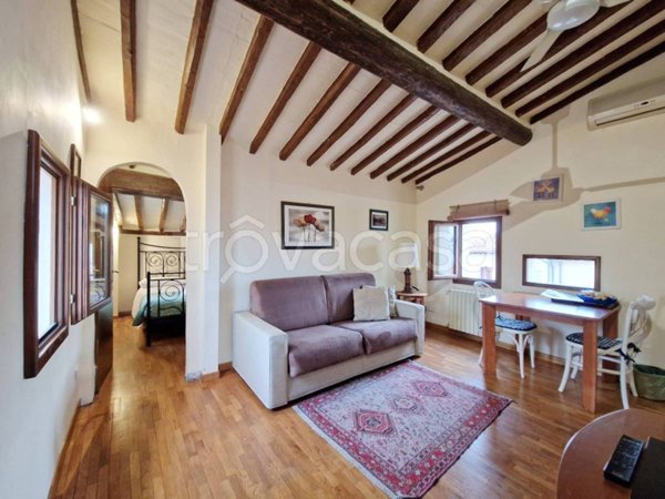 appartamento in vendita a Firenze in zona Centro Santa Croce