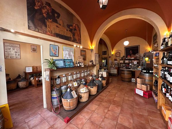 negozio in vendita a Firenze in zona Coverciano