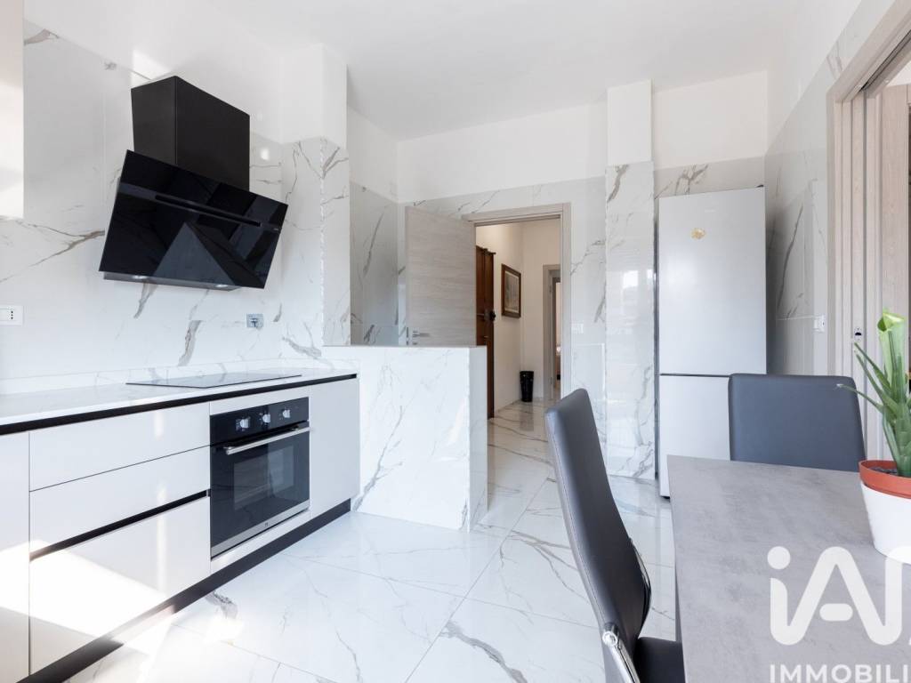 appartamento in vendita a Firenze in zona Isolotto