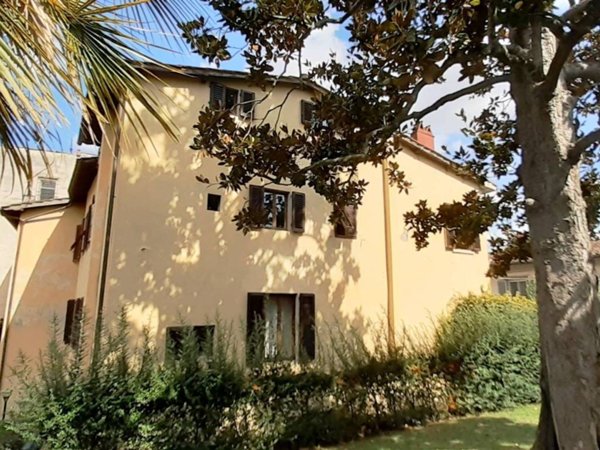 ufficio in vendita a Firenze in zona Centro San Frediano