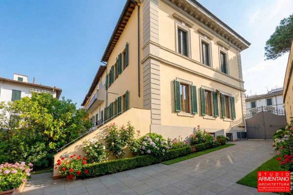 casa indipendente in vendita a Firenze in zona Campo di Marte