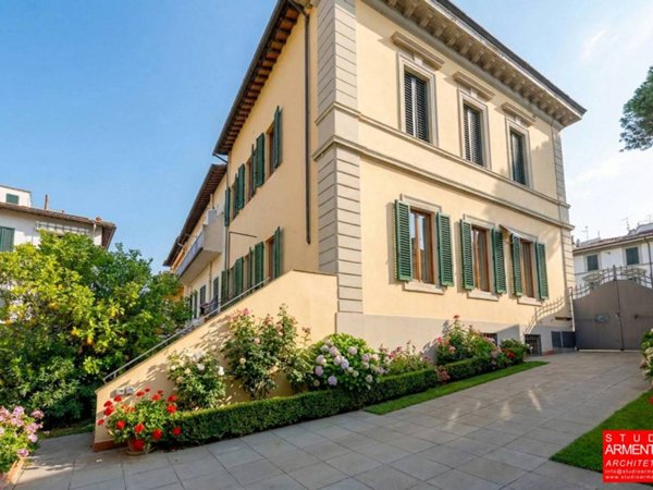 appartamento in vendita a Firenze in zona Campo di Marte