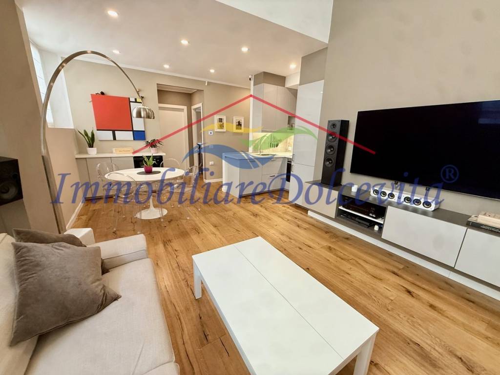 appartamento in vendita a Firenze in zona Campo di Marte