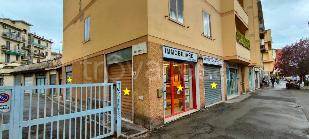 negozio in vendita a Firenze in zona Isolotto