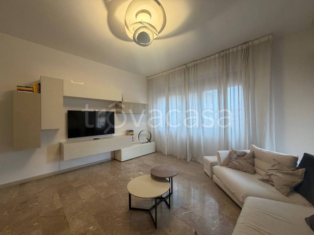 appartamento in vendita a Firenze in zona Isolotto