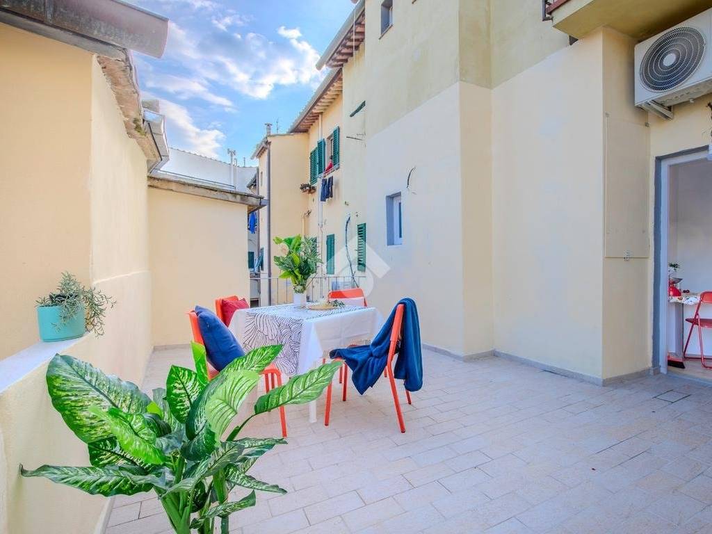 appartamento in vendita a Firenze in zona Galluzzo