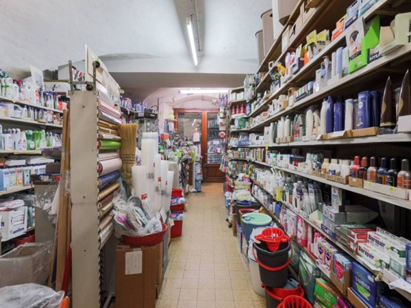 negozio in vendita a Firenze in zona Centro San Frediano