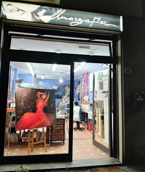 locale commerciale in vendita a Firenze in zona Legnaia