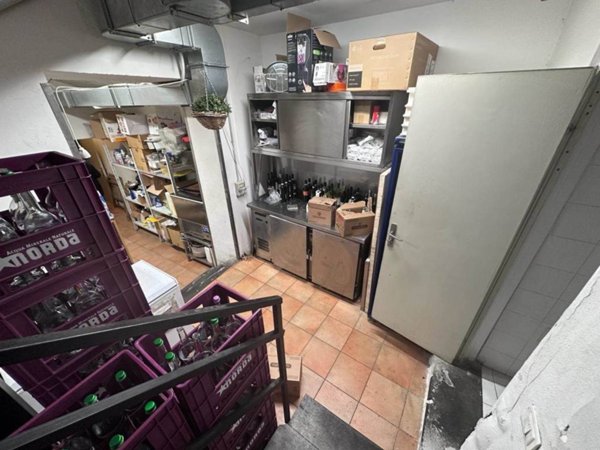 negozio in vendita a Firenze in zona Centro San Frediano