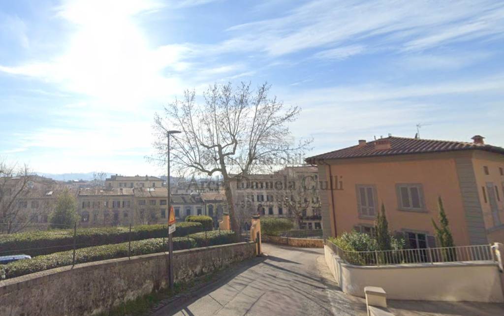 casa indipendente in vendita a Firenze in zona Campo di Marte
