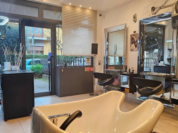 negozio in vendita a Firenze in zona Gavinana