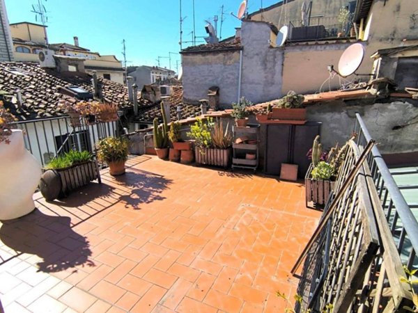 appartamento in vendita a Firenze in zona Centro Santa Maria Novella