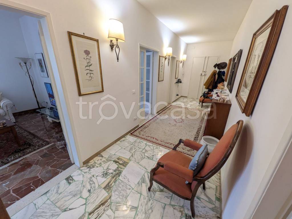 appartamento in vendita a Firenze in zona Campo di Marte