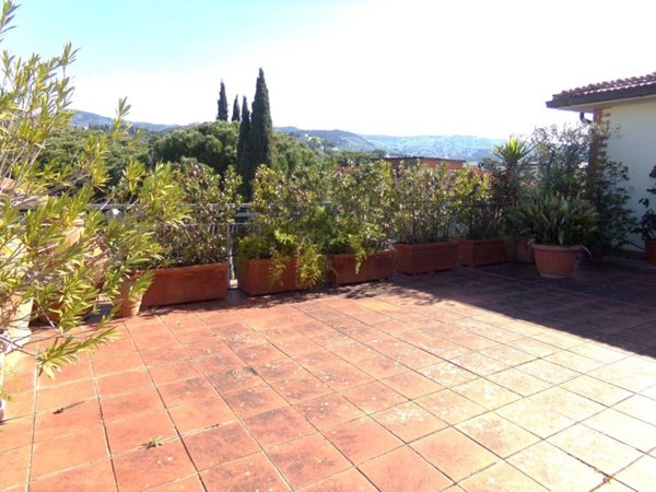 appartamento in vendita a Firenze in zona Coverciano