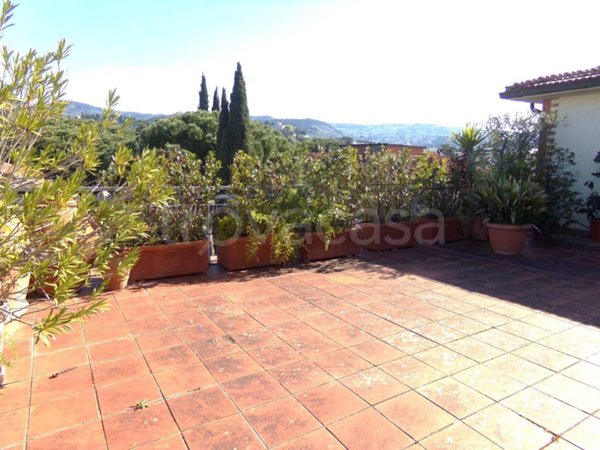 appartamento in vendita a Firenze in zona Coverciano