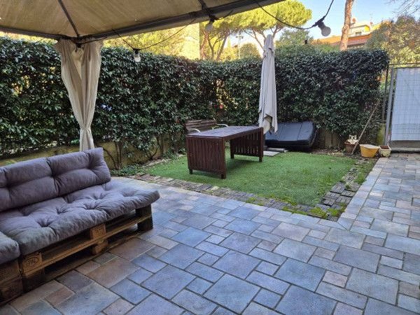 appartamento in vendita a Firenze in zona Isolotto