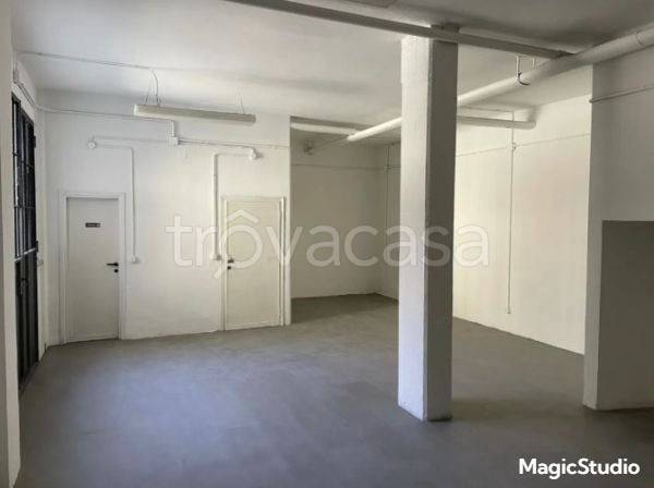 locale commerciale in vendita a Firenze in zona Novoli