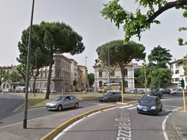 locale commerciale in vendita a Firenze