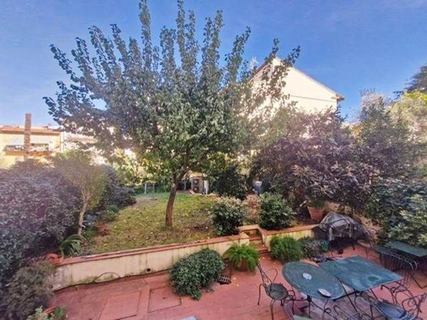 appartamento in vendita a Firenze in zona Campo di Marte