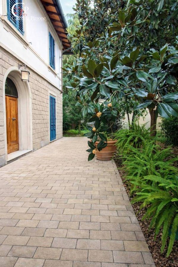 casa indipendente in vendita a Firenze in zona Centro Storico