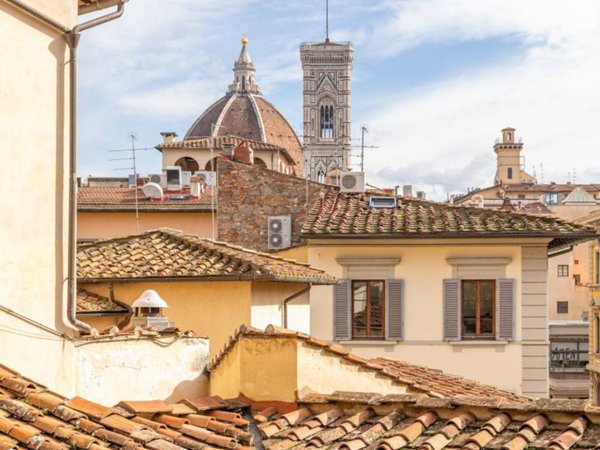 appartamento in vendita a Firenze in zona Centro Santa Maria Novella