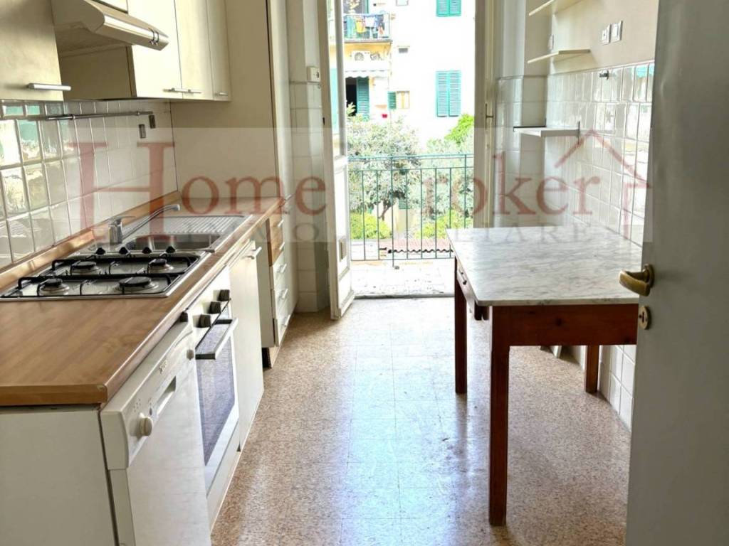 appartamento in vendita a Firenze in zona Campo di Marte