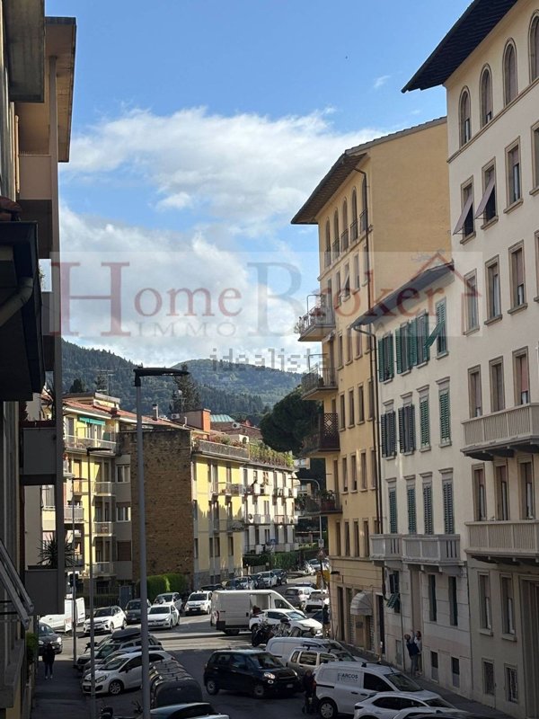 appartamento in vendita a Firenze in zona Campo di Marte