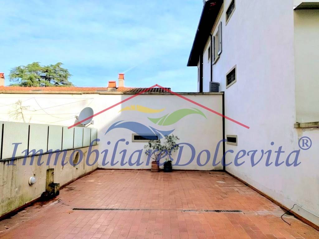 appartamento in vendita a Firenze in zona Campo di Marte