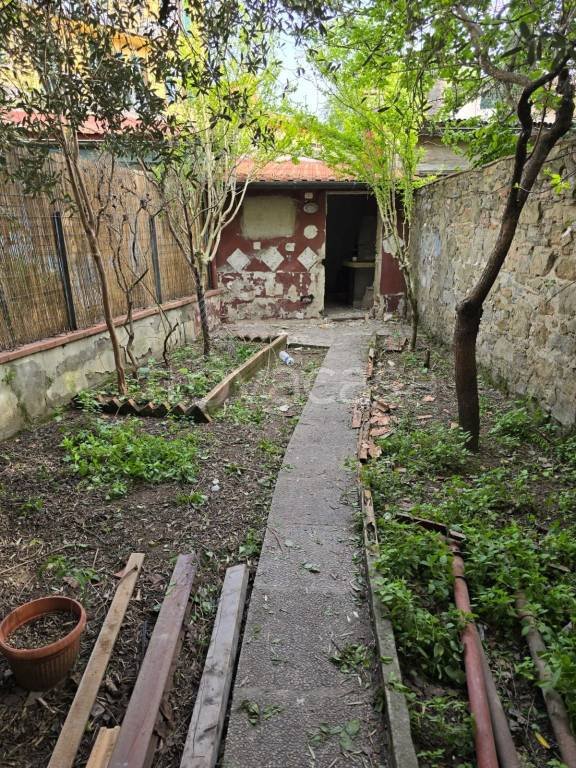 appartamento in vendita a Firenze in zona Campo di Marte