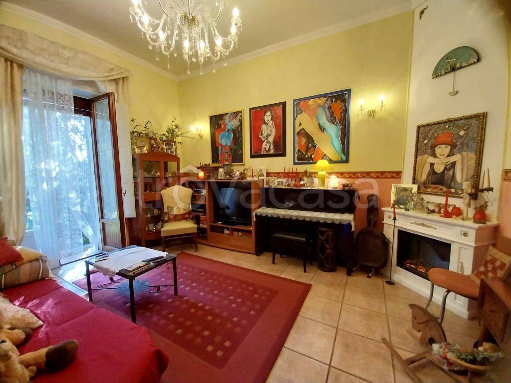 appartamento in vendita a Firenze in zona Statuto