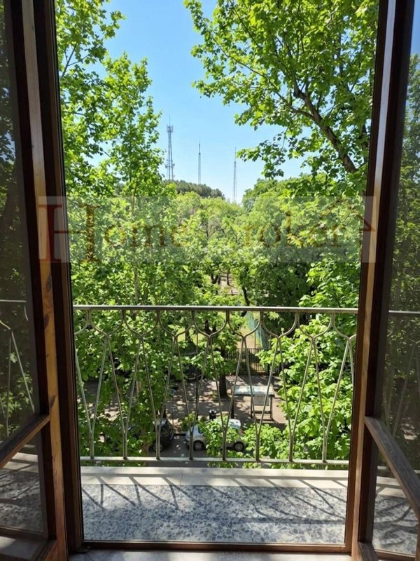 appartamento in vendita a Firenze in zona Campo di Marte