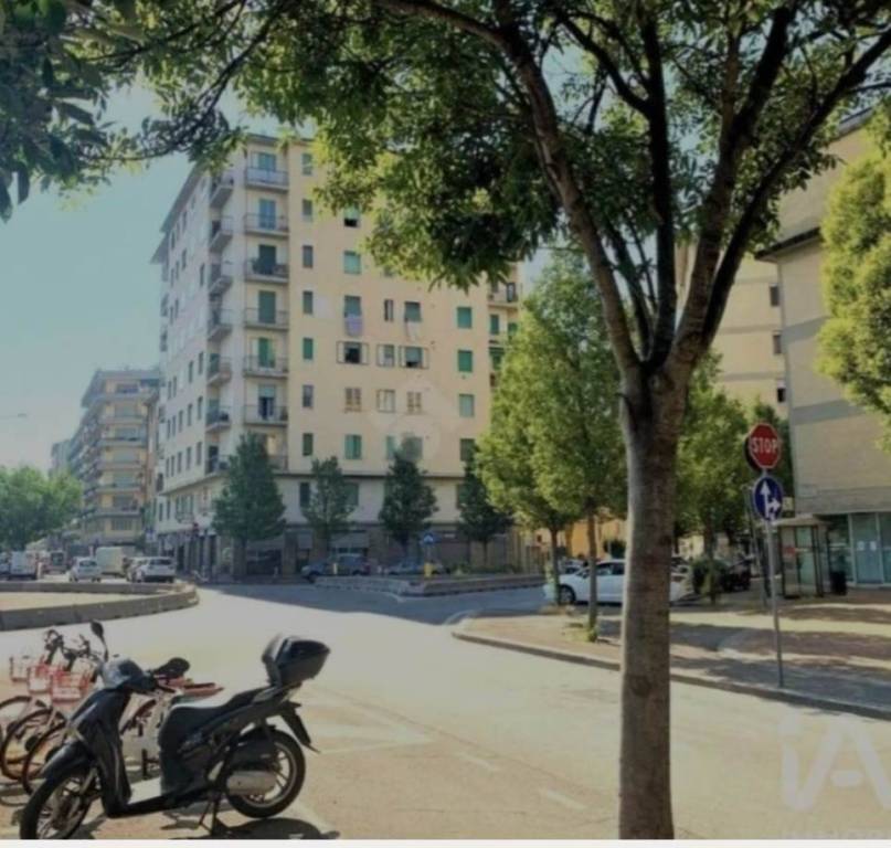 negozio in vendita a Firenze in zona Firenze Nova