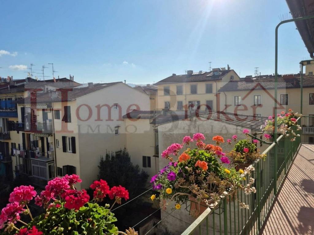 appartamento in vendita a Firenze in zona Campo di Marte
