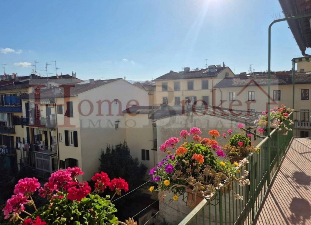 appartamento in vendita a Firenze in zona Campo di Marte