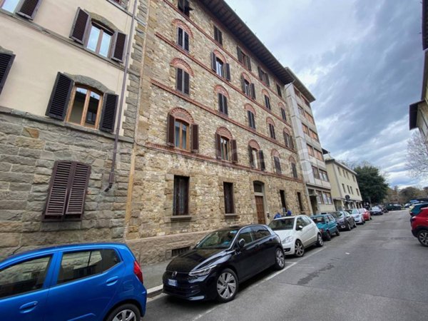 appartamento in vendita a Firenze in zona Statuto