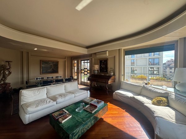 appartamento in vendita a Firenze in zona Centro Santa Maria Novella