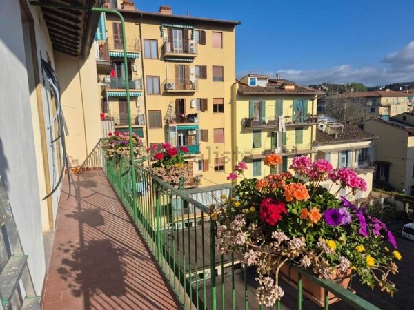 appartamento in vendita a Firenze in zona Campo di Marte